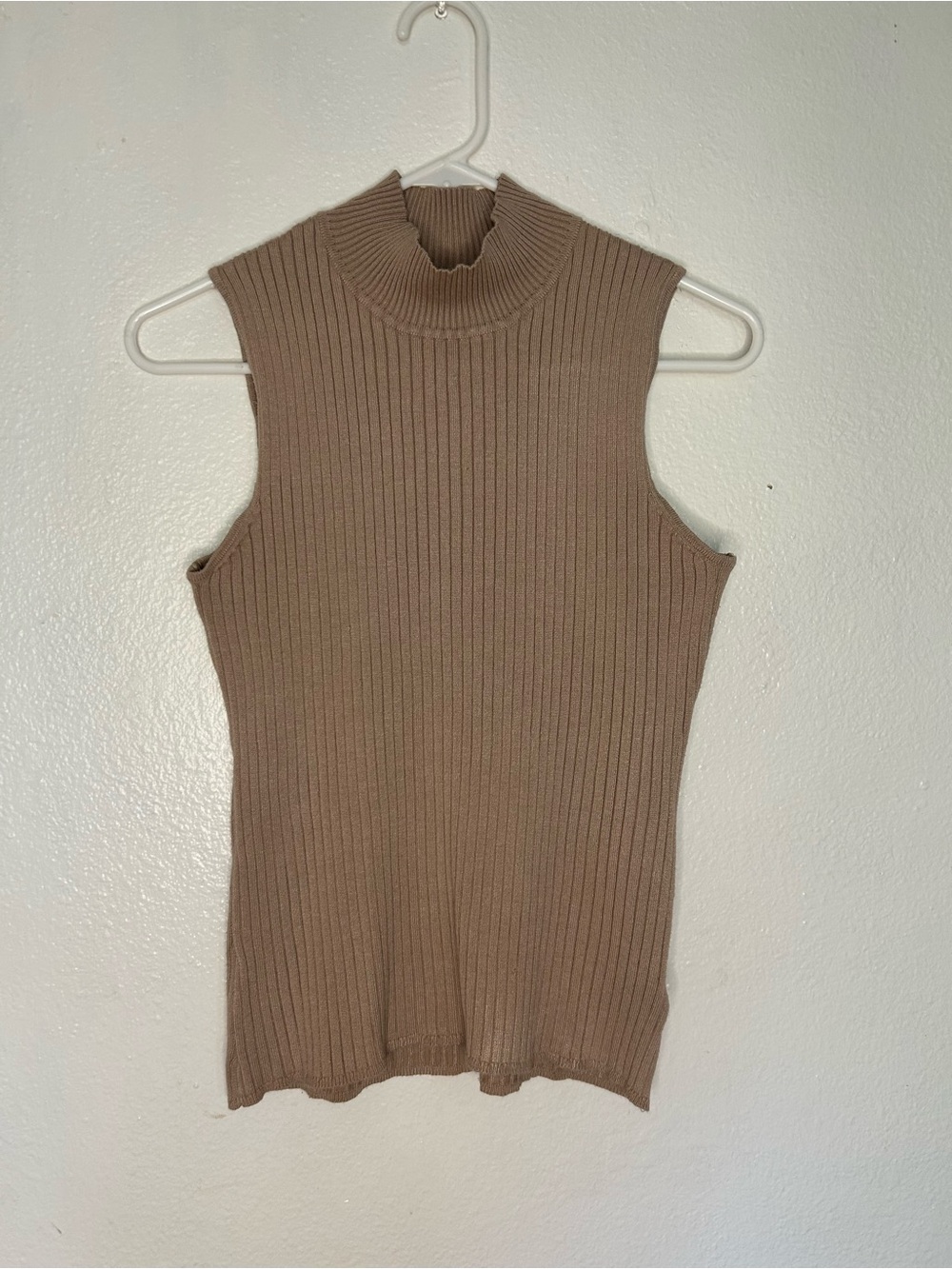 Women’s Ribbed Mock Neck Sleeveless Tank Top - Beige